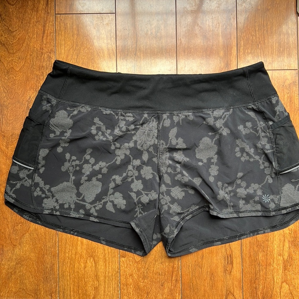 Athleta Ready Set Go Running Shorts, Large
